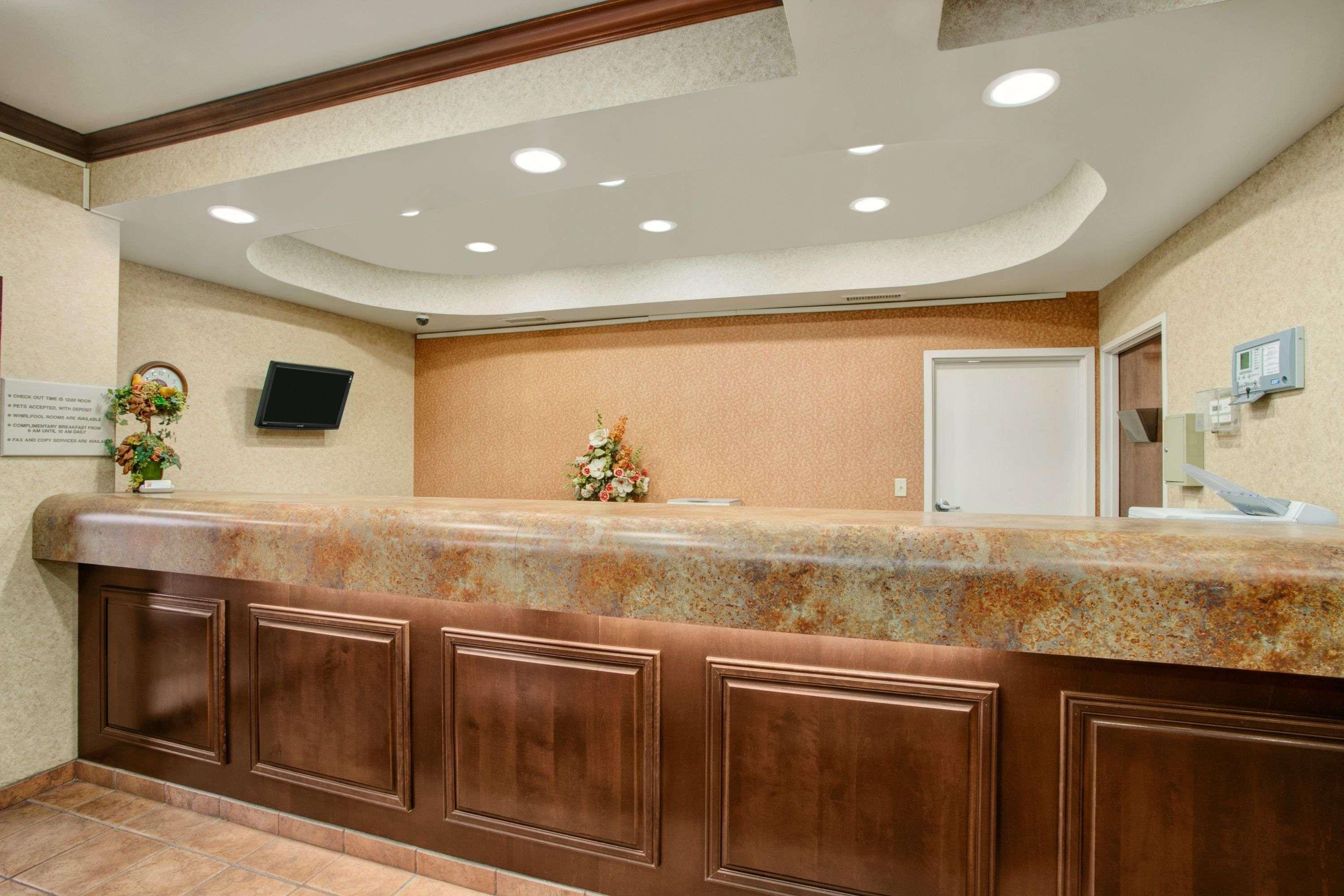 Super 8 By Wyndham Grayville Luaran gambar